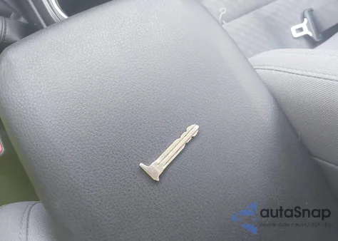 2022 Toyota Tacoma Sr V6 z USA, uszkodzony, nr VIN 3TMCZ5AN6NM517429